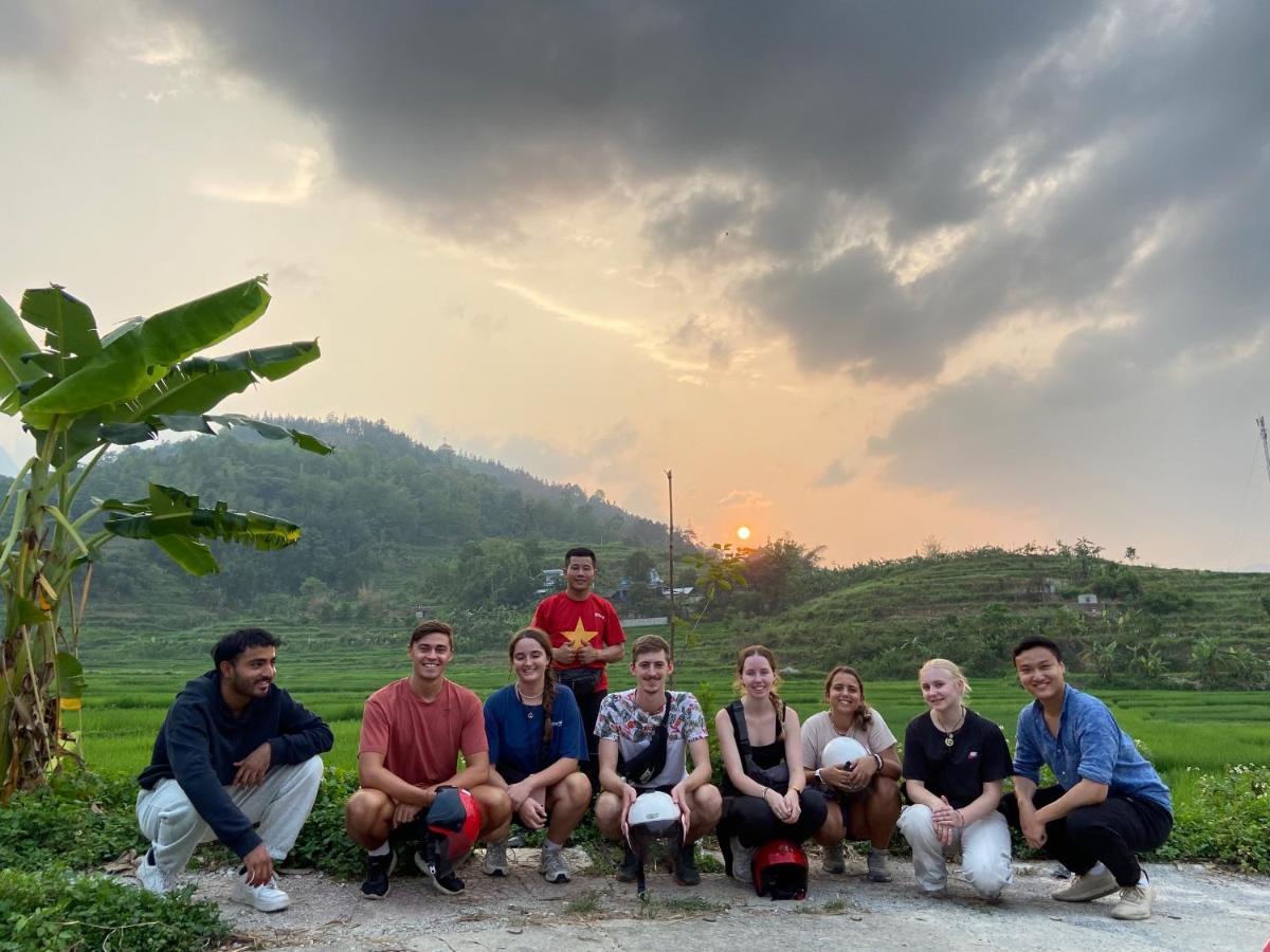 Bong Hostel Ha Giang Loop Екстериор снимка